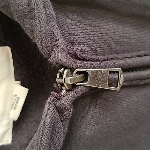AE zipper hoodie - Picture 3 of 8